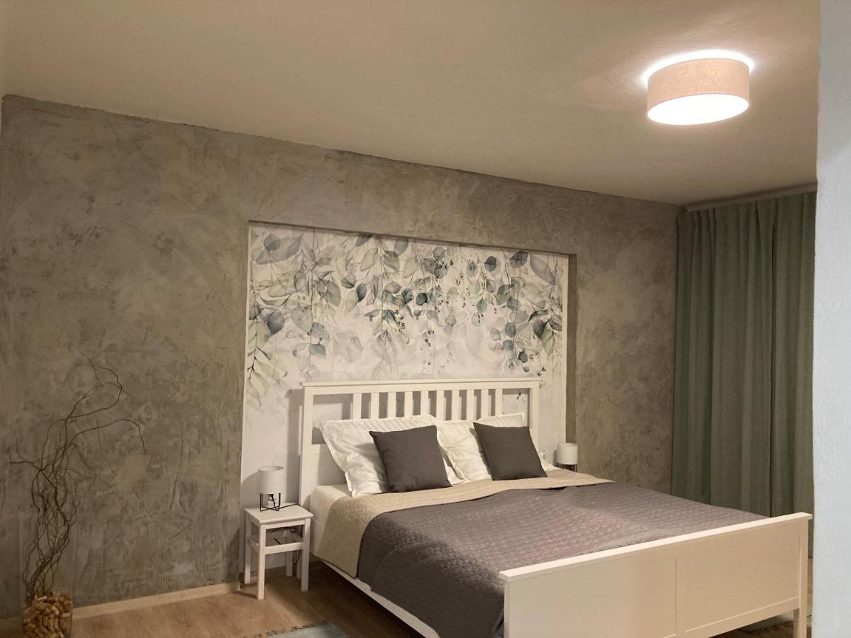 Family Provence Apartament *